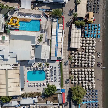 Petunya リゾート オータキャンツ