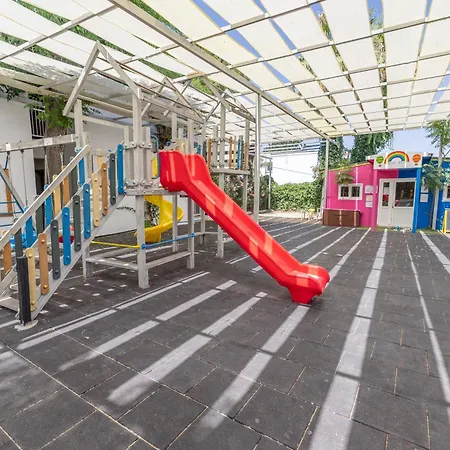 Petunya オータキャンツ