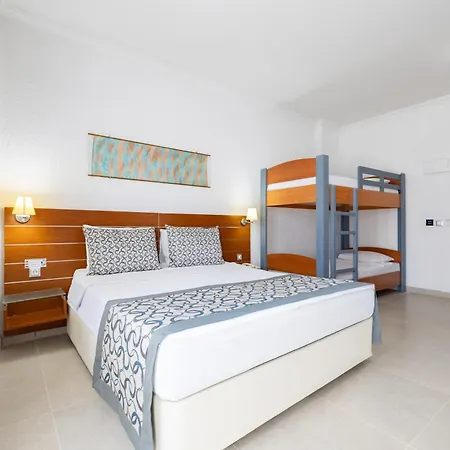 Petunya オータキャンツ