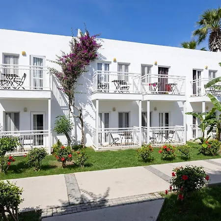 リゾート Petunya 4*