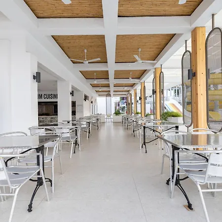 Semesteranläggning (resort) Petunya