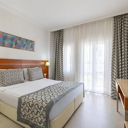 Petunya Feriested Ortakent