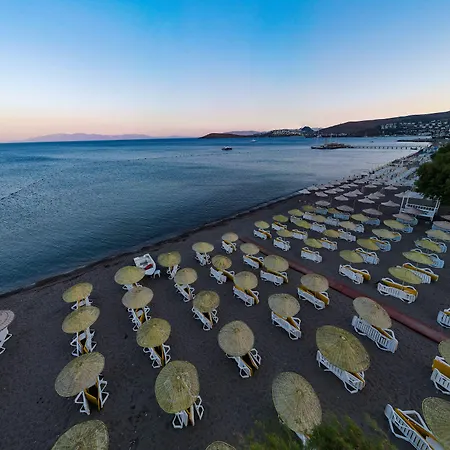 Petunya Semesteranläggning (resort) 4*